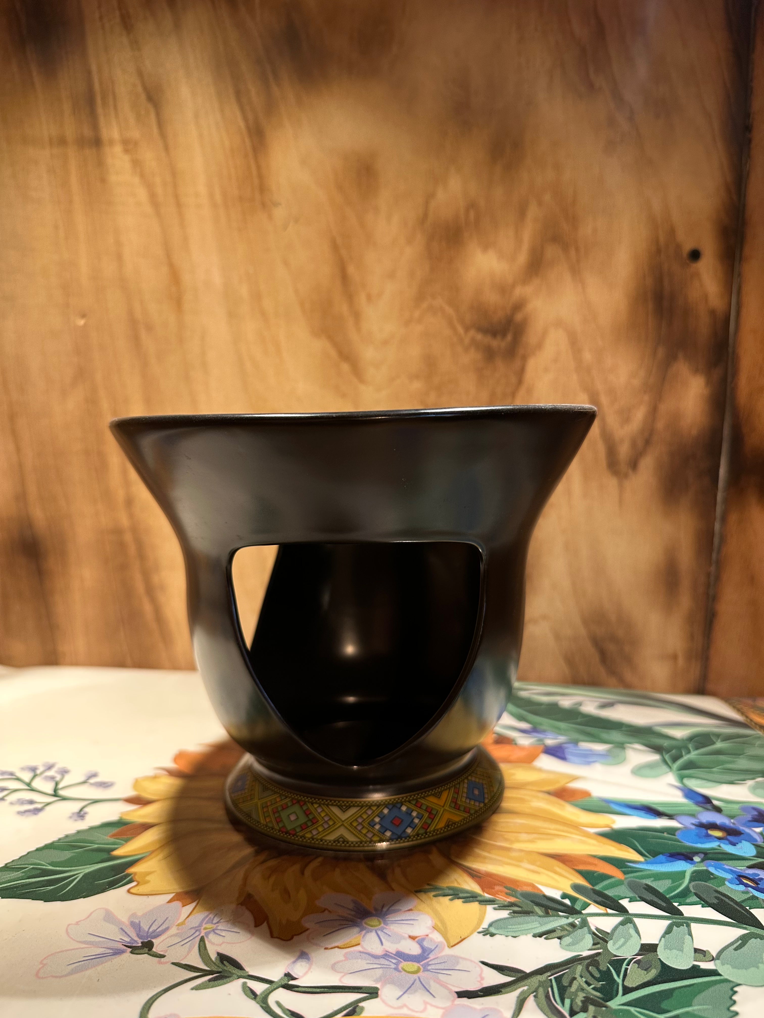 Sekela teibs ceramic